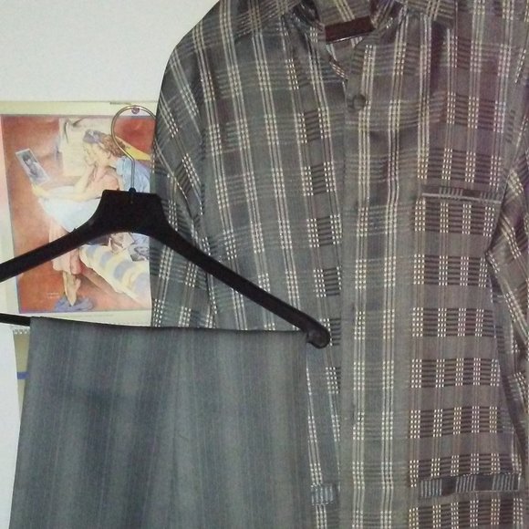 J. Vital Suit - Picture 1 of 4